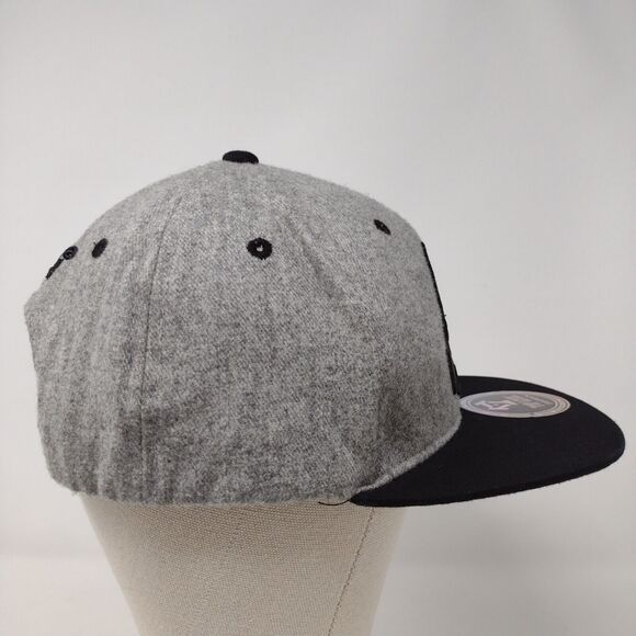Cali Snapback Hat Gray OSFA Embroidered Colorblock Top Level 6 Panel - Picture 4 of 8